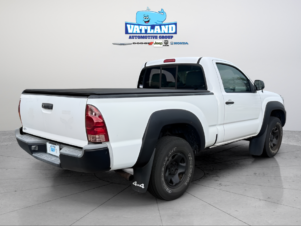 Used 2012 White Toyota Base image 7