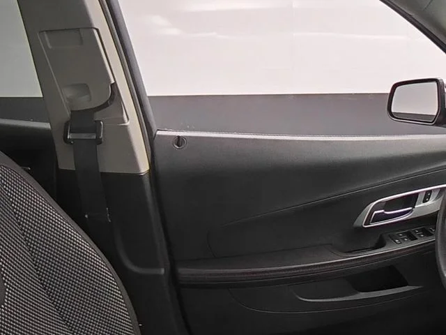 Used 2015 Red Chevrolet LT image 34