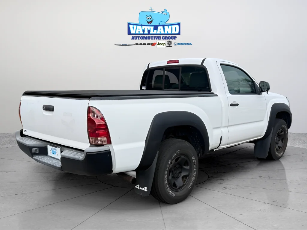 Used 2012 Super White Toyota Base image 7