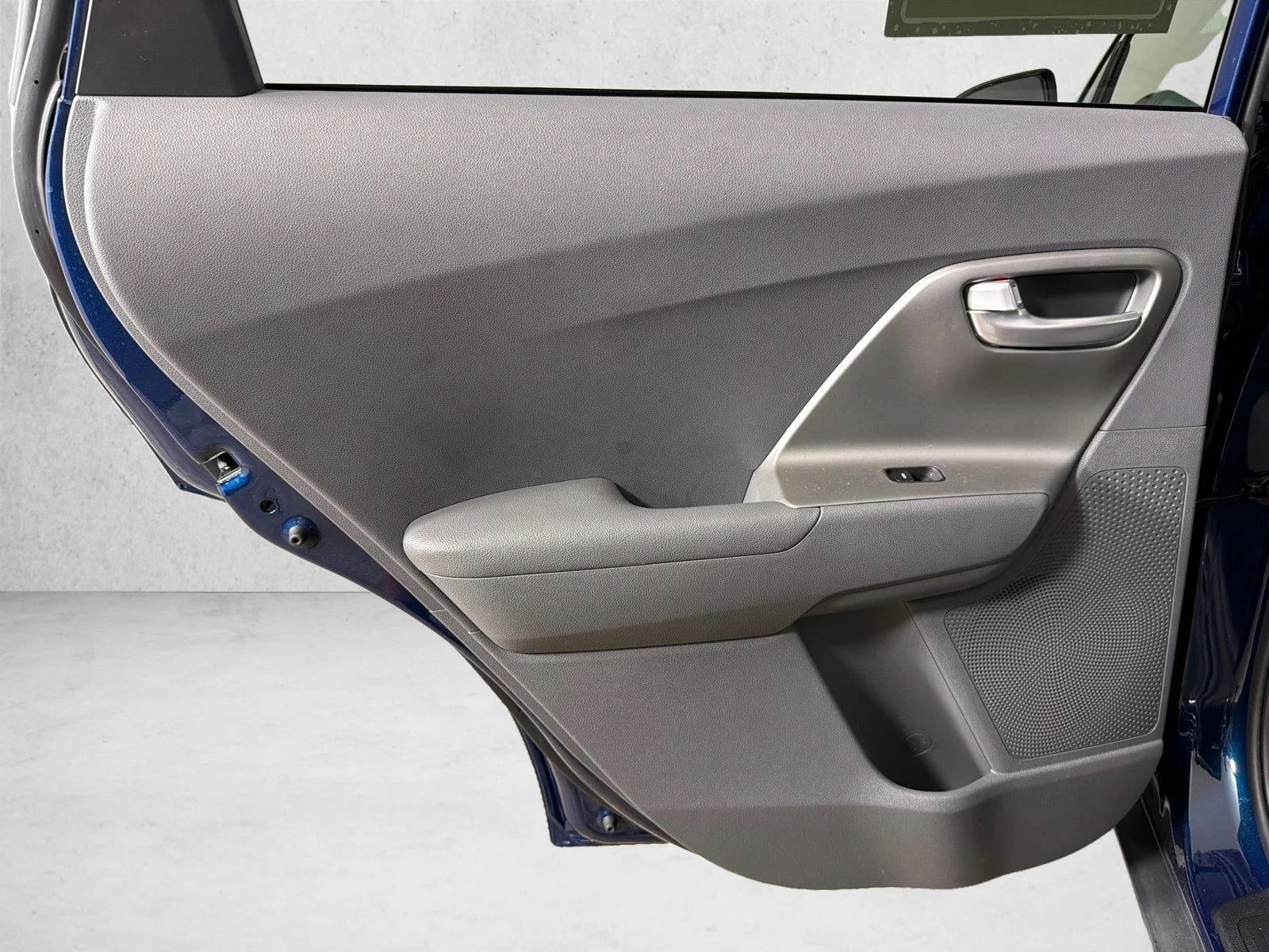 Used 2022 Blue Kia LX image 21