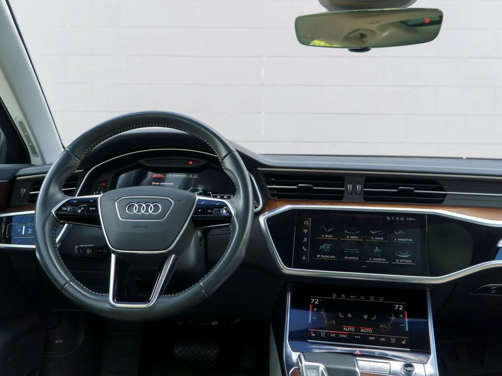 Used 2021  Audi  image 22