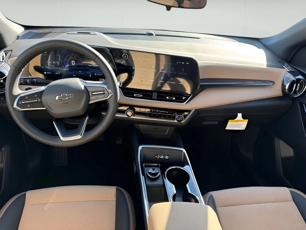 New 2027 Polar White Tricoat Chevrolet ACTIV image 18