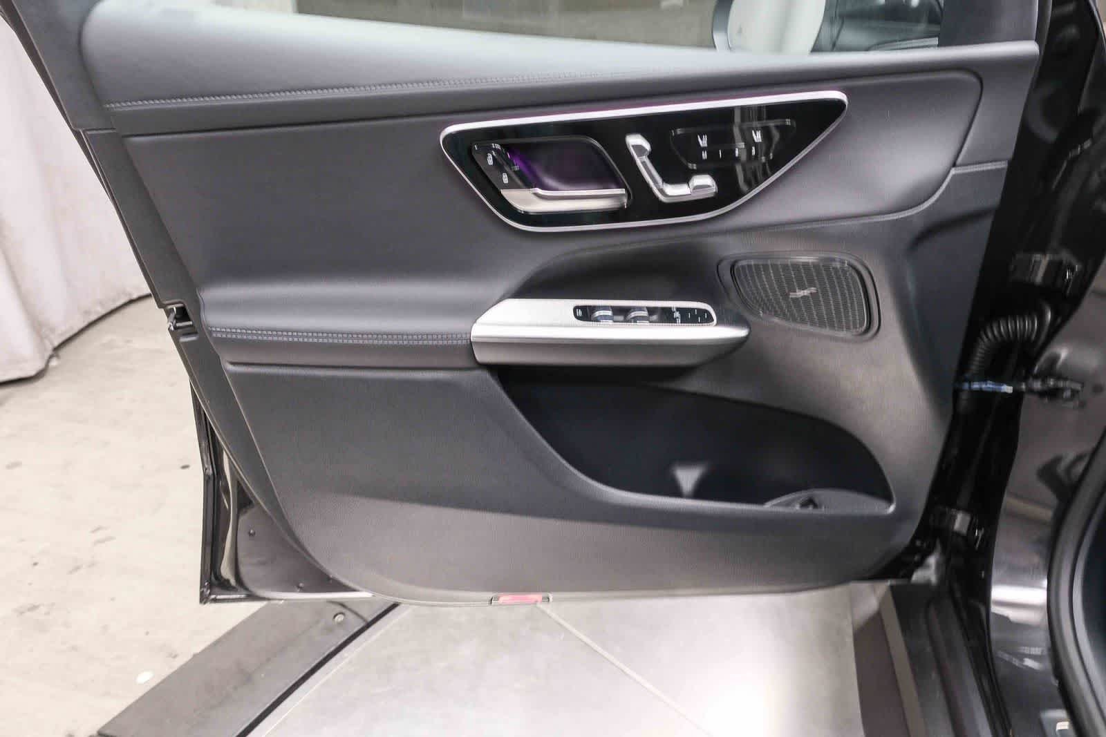 New 2026 Graphite Grey Metallic Mercedes-Benz GLC 300 image 66