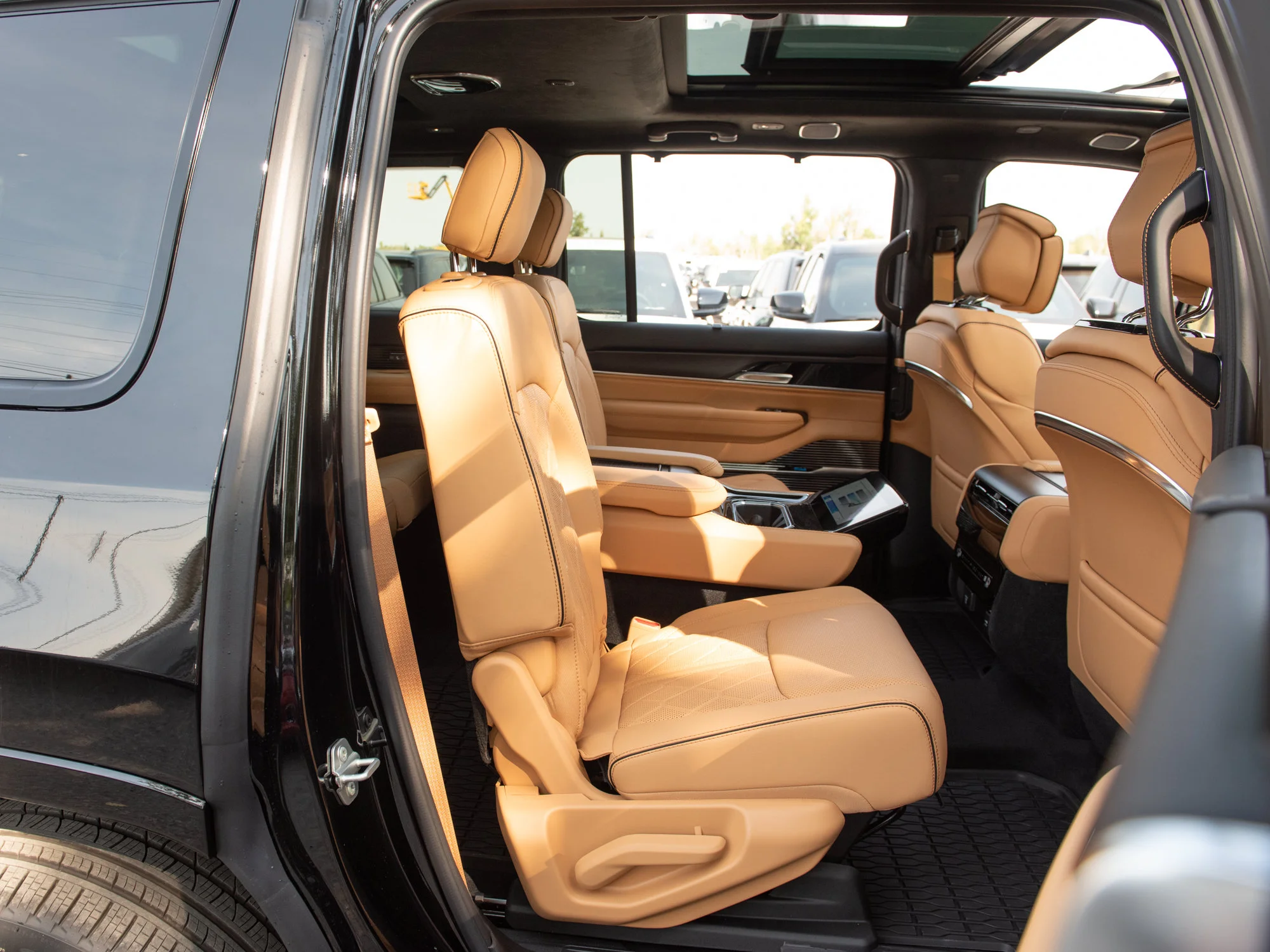 New 2026 Black Jeep Summit Reserve* image 33