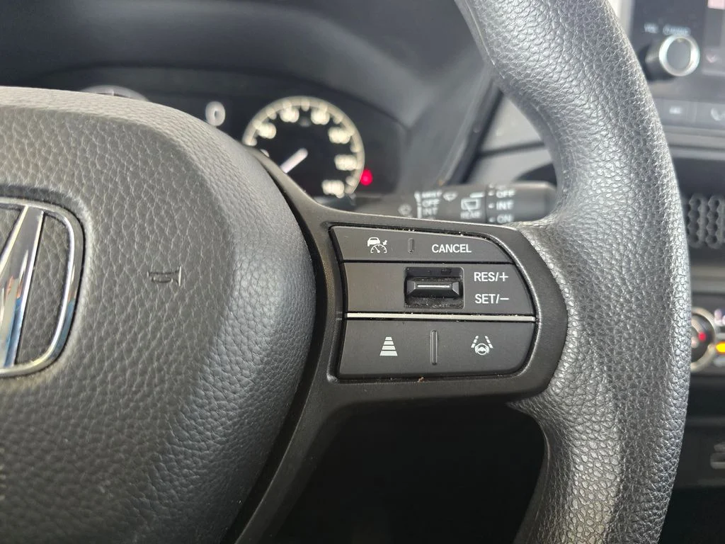 Used 2025 White Honda LX image 12