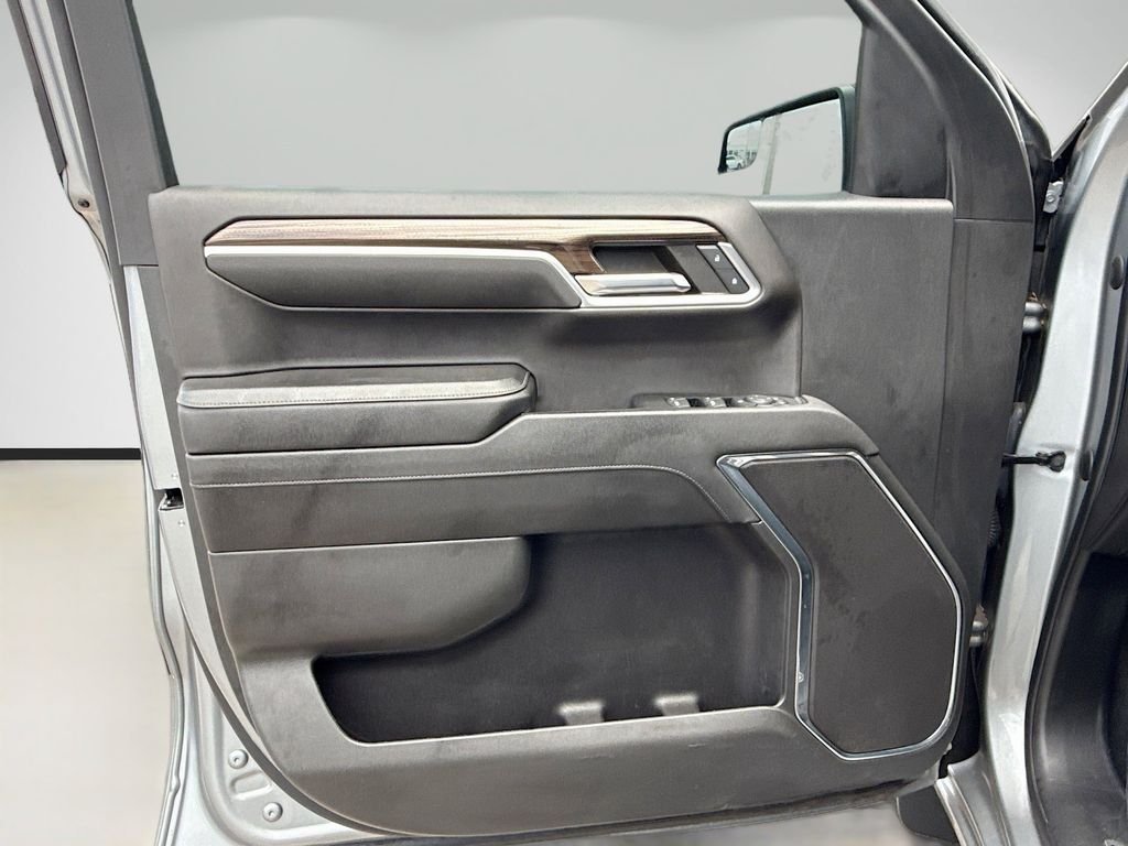 Used 2023 Gray Chevrolet RST image 19