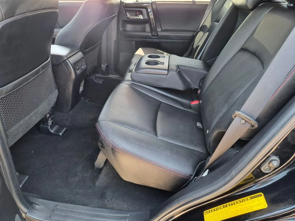 Used 2020 Black Toyota Venture image 35