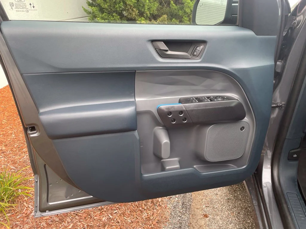 New 2026 CARBONIZED GRAY Ford Lobo High image 11