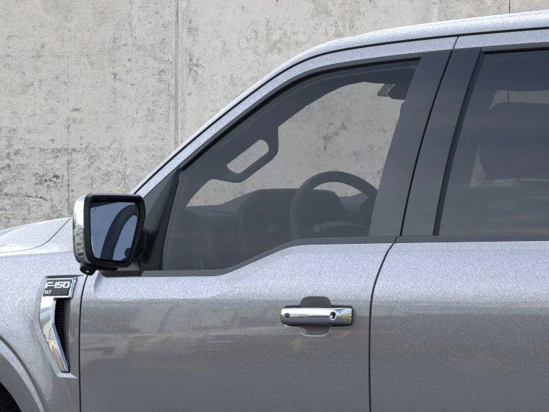 New 2026 Carbonized Gray Metallic Ford XLT image 30