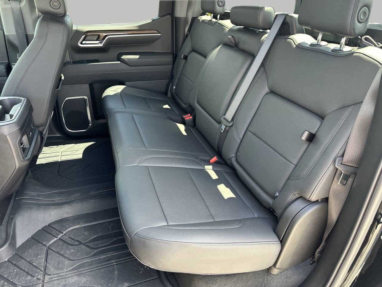 2025 Chevrolet Silverado 1500 RST - Photo 38