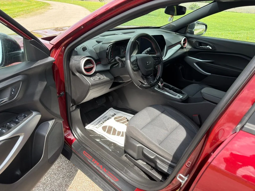 Used 2024 Red Chevrolet 1RS image 11