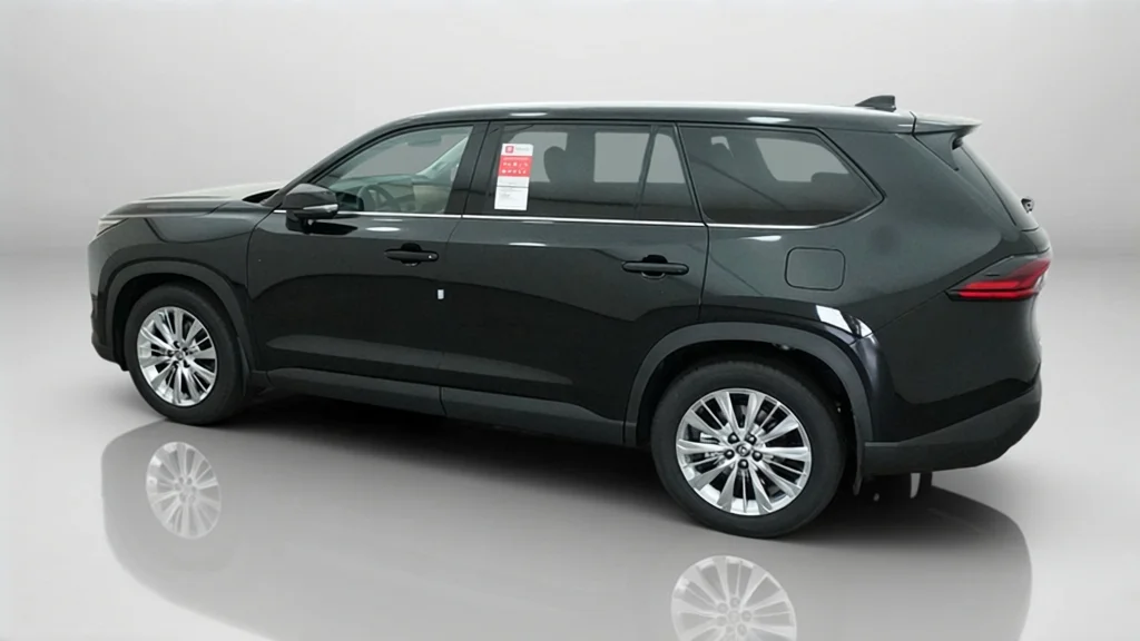New 2026 Midnight Black Metallic Toyota Platinum image 15