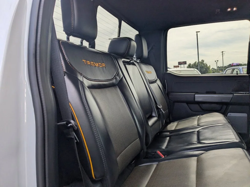 Used 2023  Ford Tremor image 27