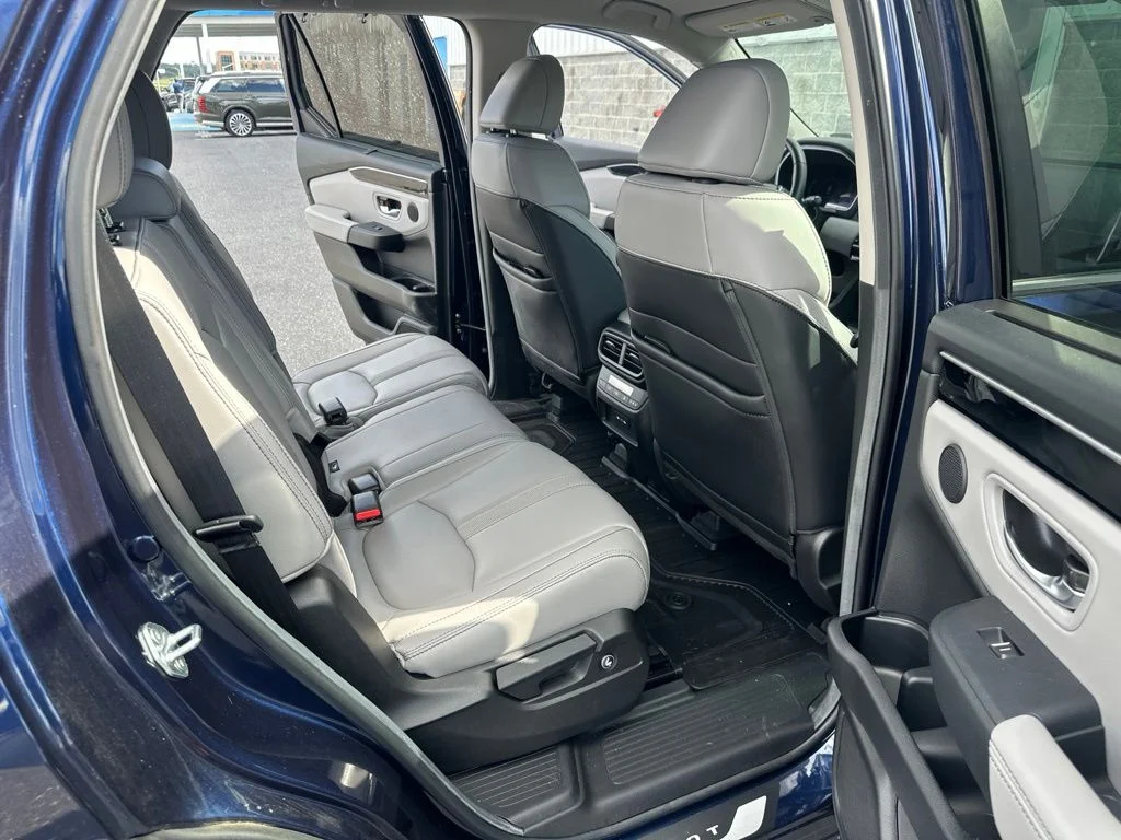 Certified Used 2025 Obsidian Blue Pearl Honda AWD EX-L image 12
