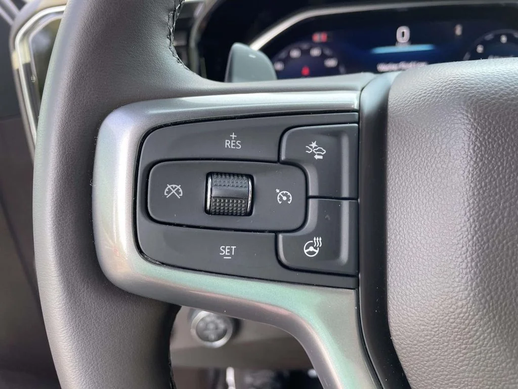 Certified Used 2026 Polar White Tricoat Chevrolet LTZ image 24