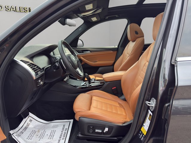 Used 2021 Dark Graphite Metallic BMW xDrive30i image 9