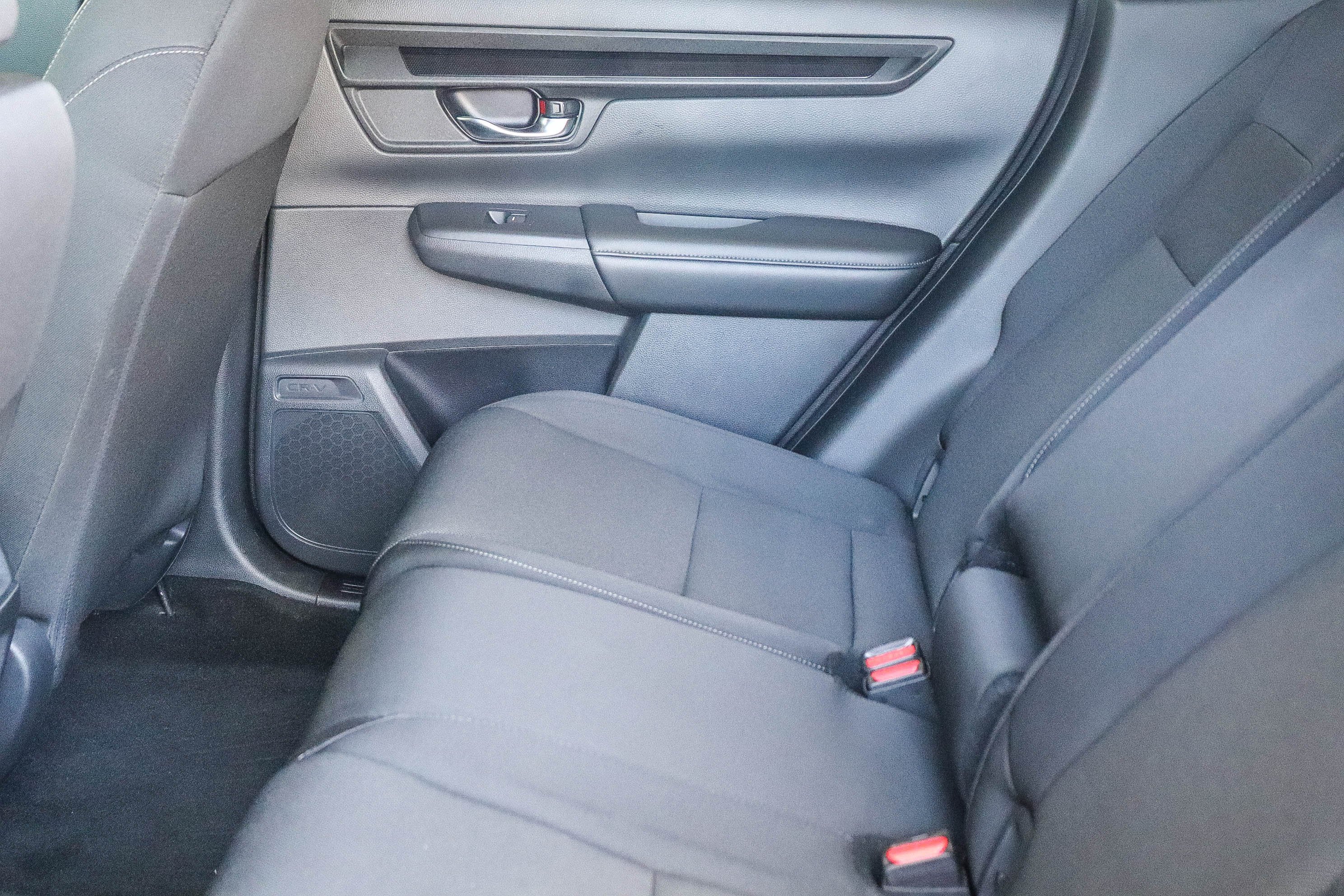 2025 Honda CR-V LX - Photo 56