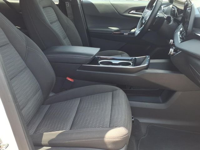 2025 Chevrolet Equinox LT - Photo 10