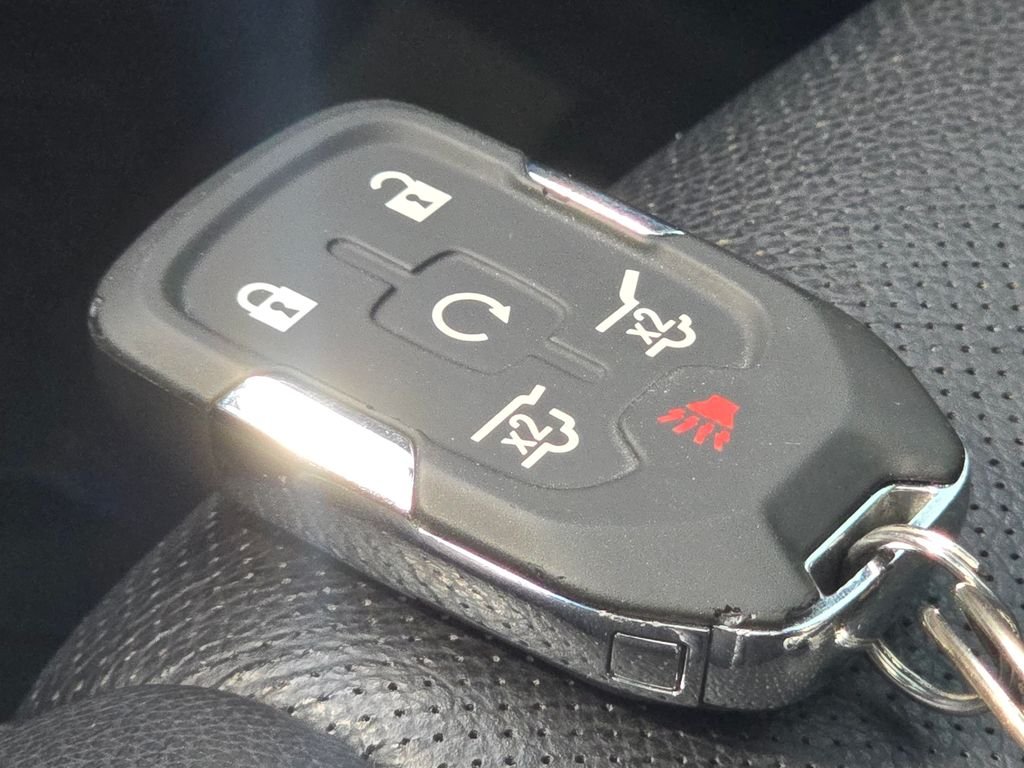 Used 2017 Pepperdust Metallic Chevrolet Premier image 38