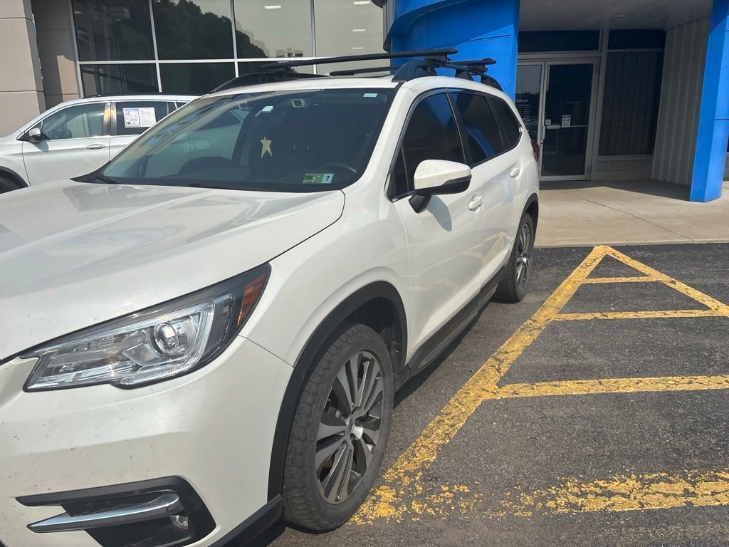 Used 2022 White Subaru Limited image 3