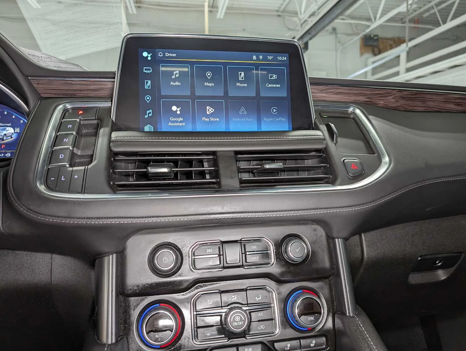 Used 2022 Summit White Chevrolet Z71 image 35