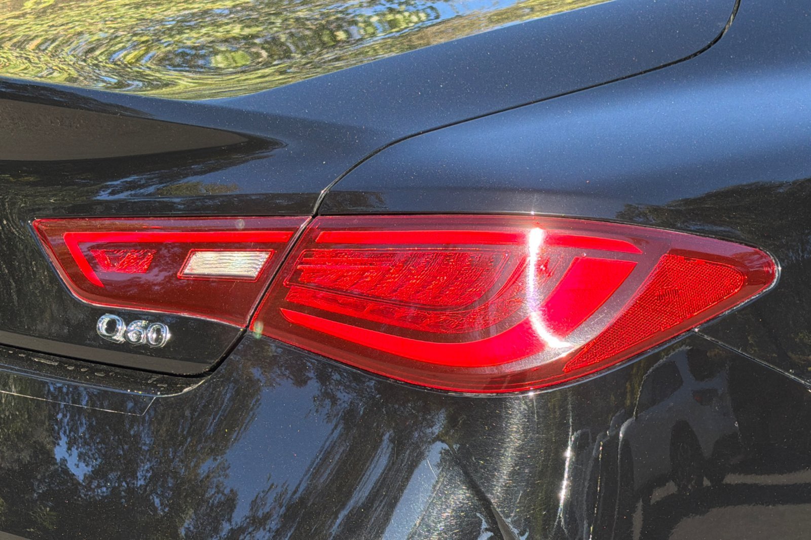 Used 2022 Black Obsidian INFINITI PURE image 25