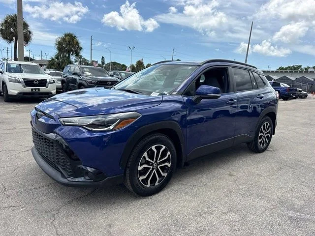 Used 2024 Blue Toyota Hybrid SE image 7
