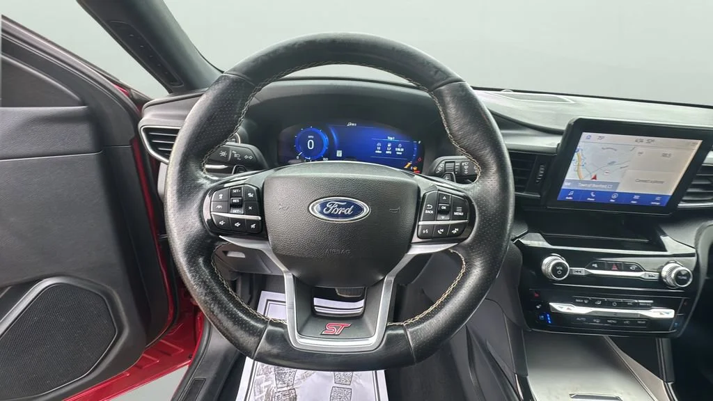 2022 Ford Explorer ST - Photo 10