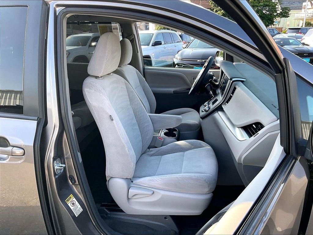 Used 2017 Gray Toyota LE image 11