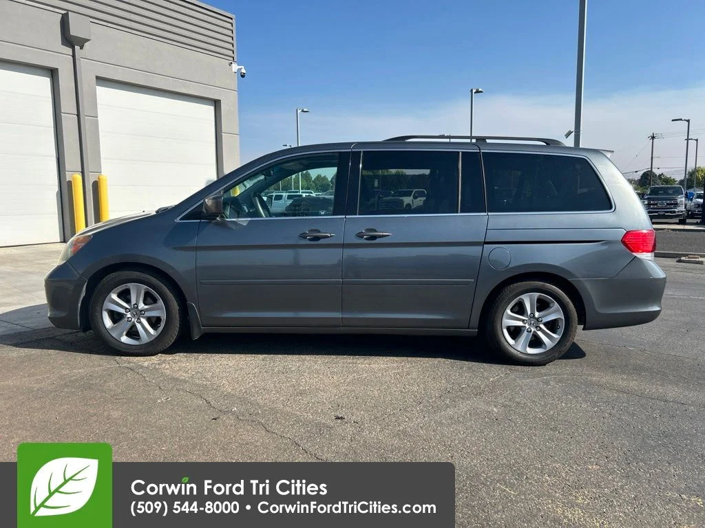 Used 2010 Gray Honda  image 4