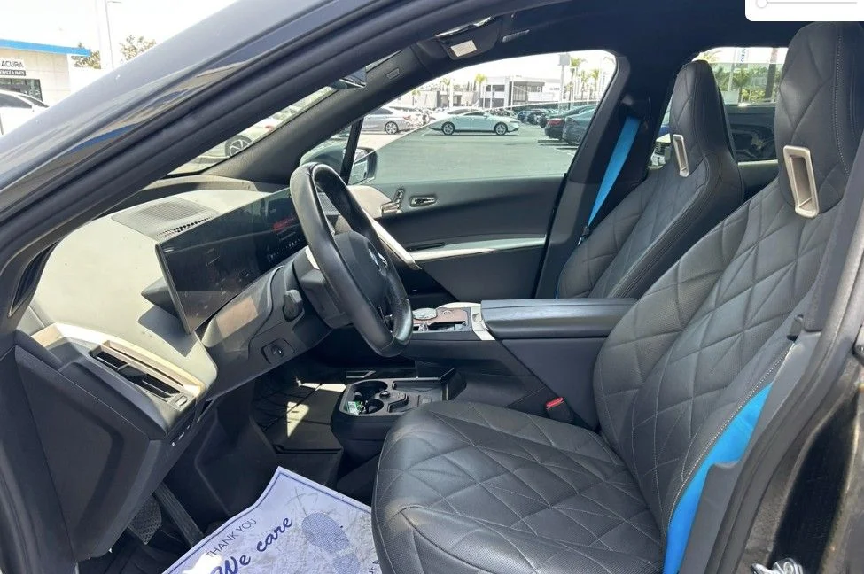 Used 2024 Gray BMW M60 image 5