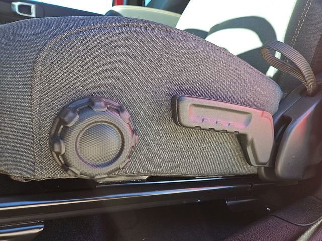 2026 Jeep Wrangler 4-Door Sahara - Photo 14