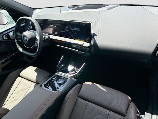 New 2026 White BMW 30 xDrive image 23