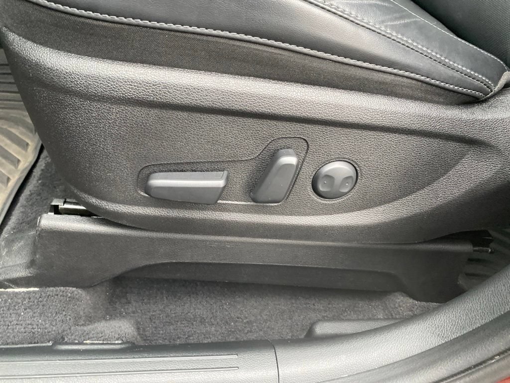 Used 2024 Dawning Red Kia S image 19