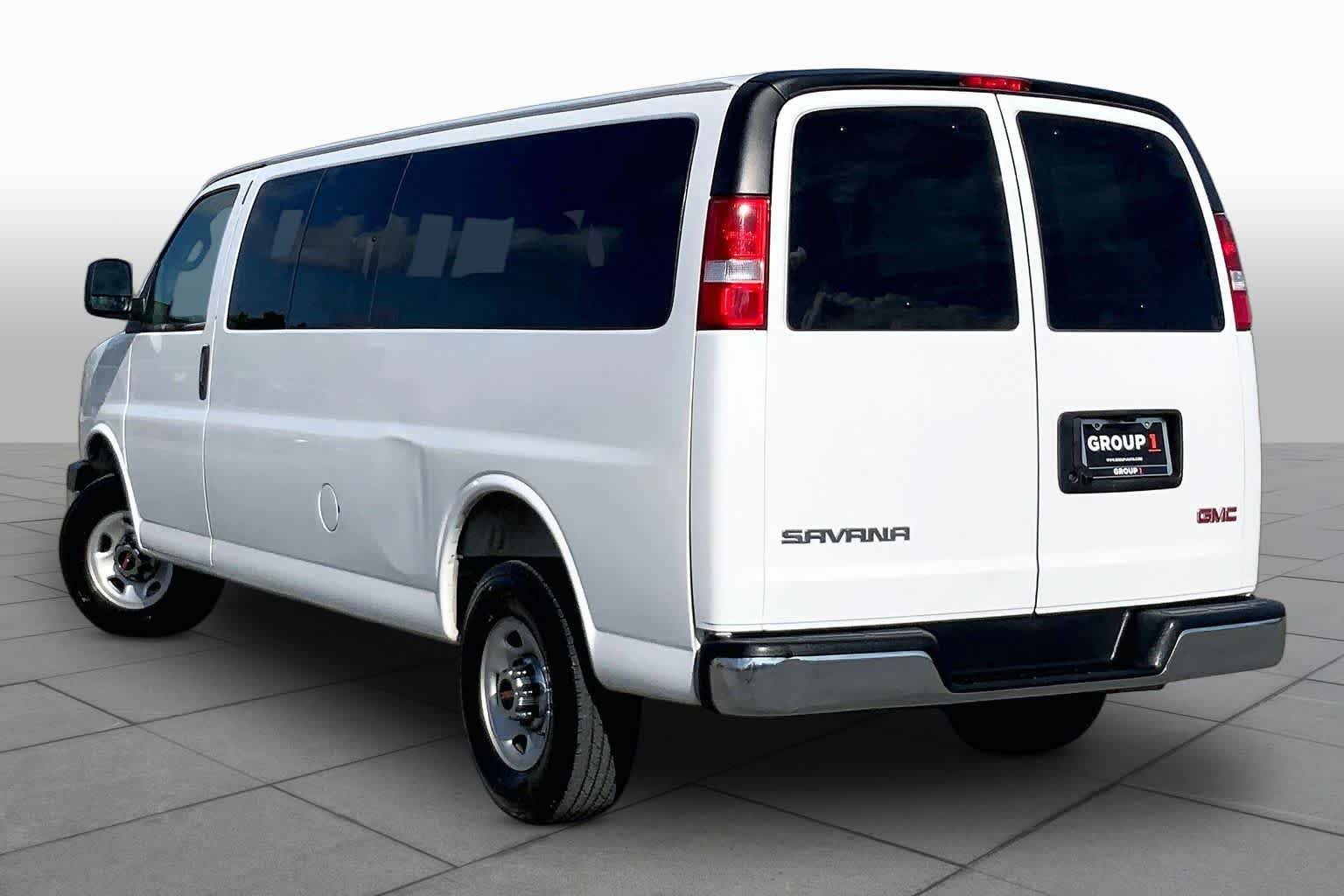 Used 2025 Summit White GMC LT image 12