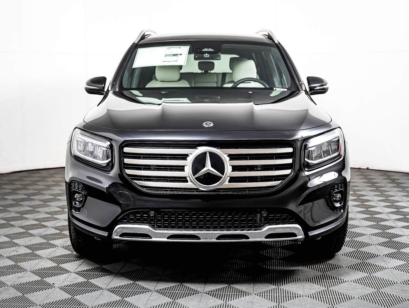 New 2026 Cosmos Black Metallic Mercedes-Benz GLB 250 image 9