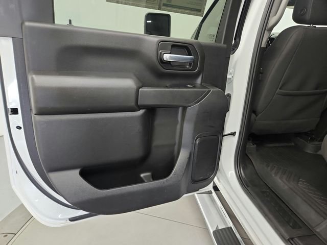 Used 2023 White Chevrolet LT image 37