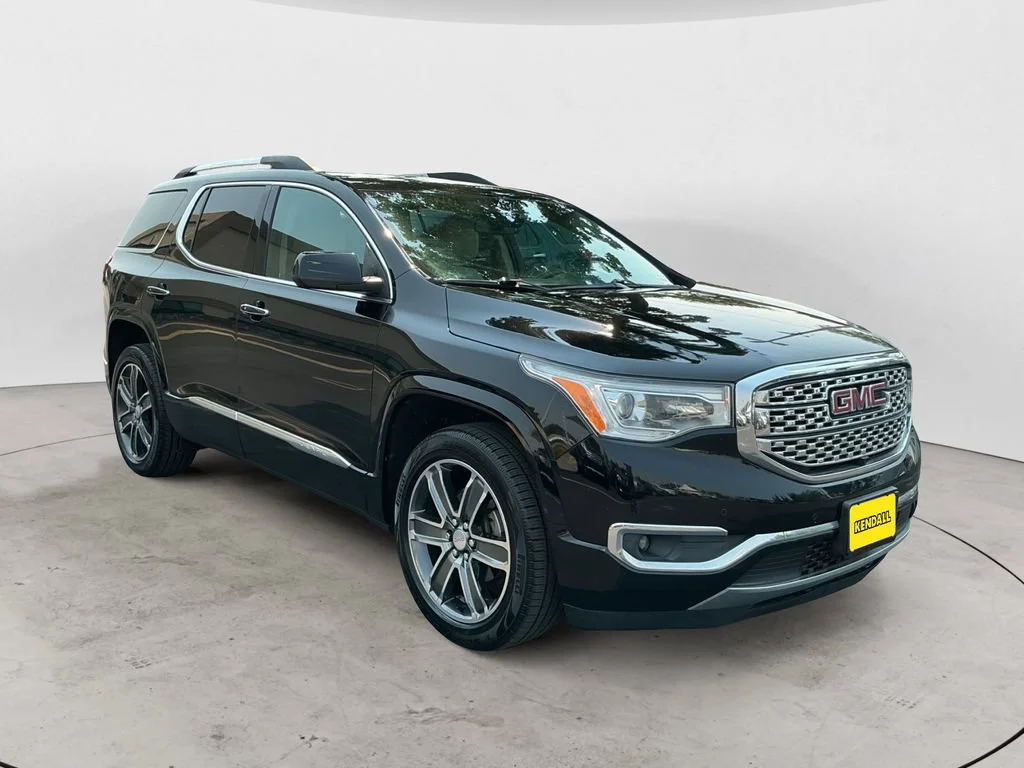 Used 2017 EBONY TWILIGHT METALLIC GMC Denali image 3