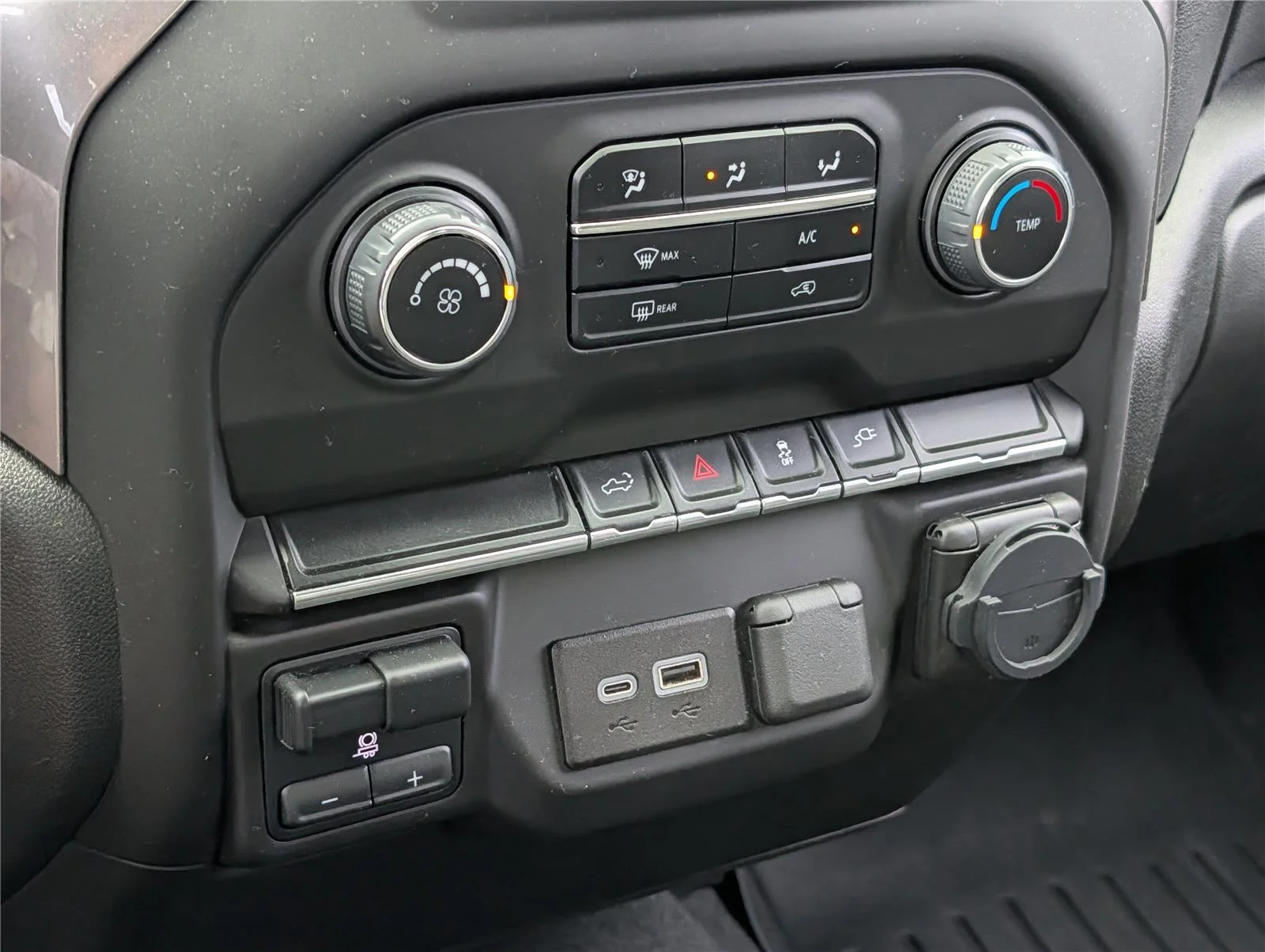 Used 2023 Summit White Chevrolet Custom image 22