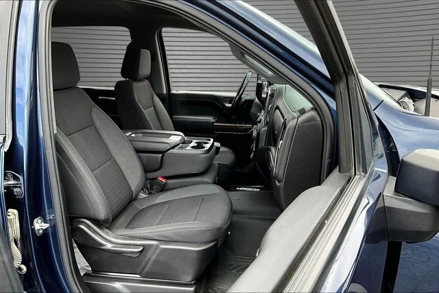 Used 2022 Blue Chevrolet LT image 28