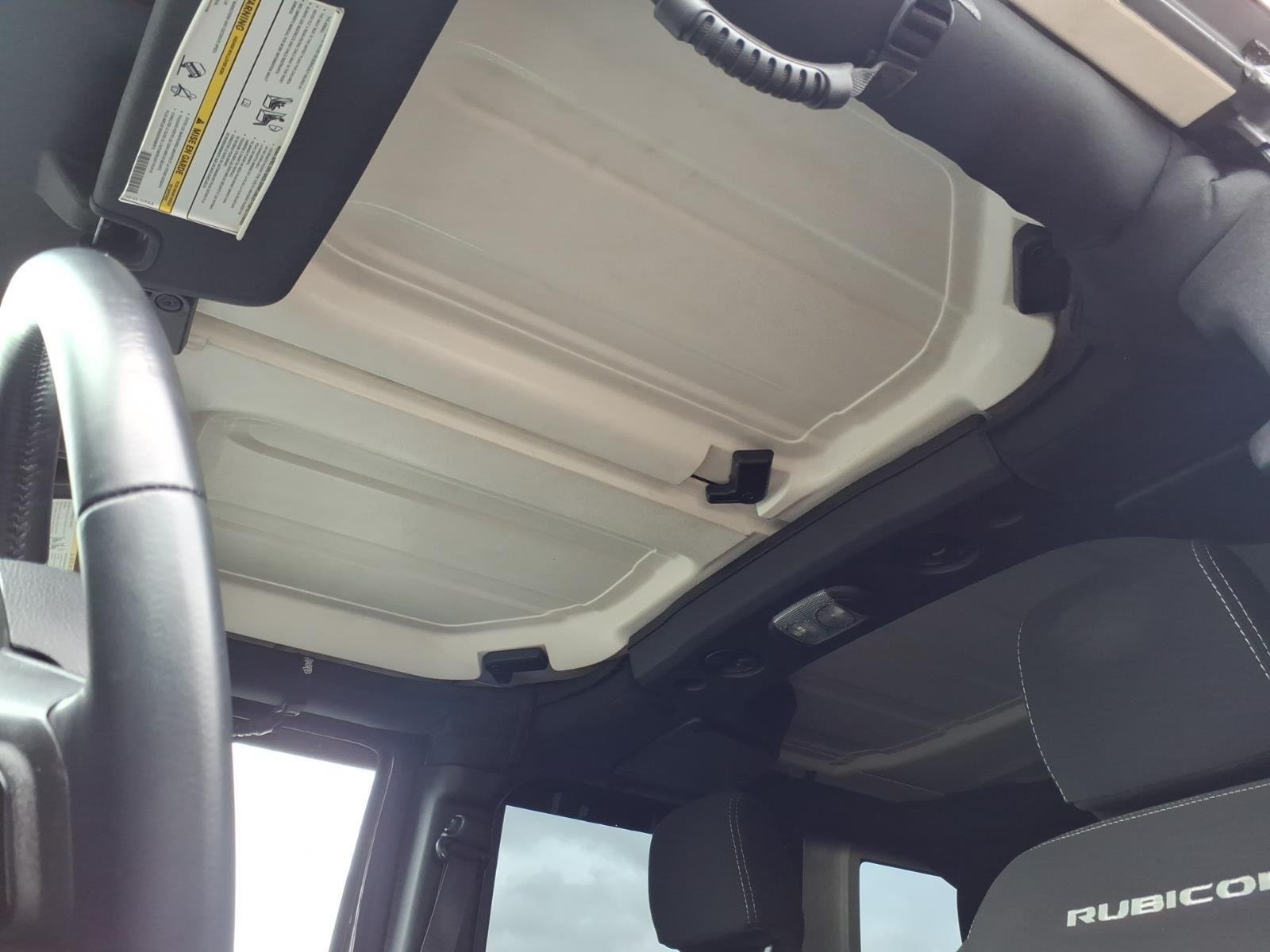 Used 2017 Granite Crystal Metallic Clearcoat Jeep Rubicon image 9