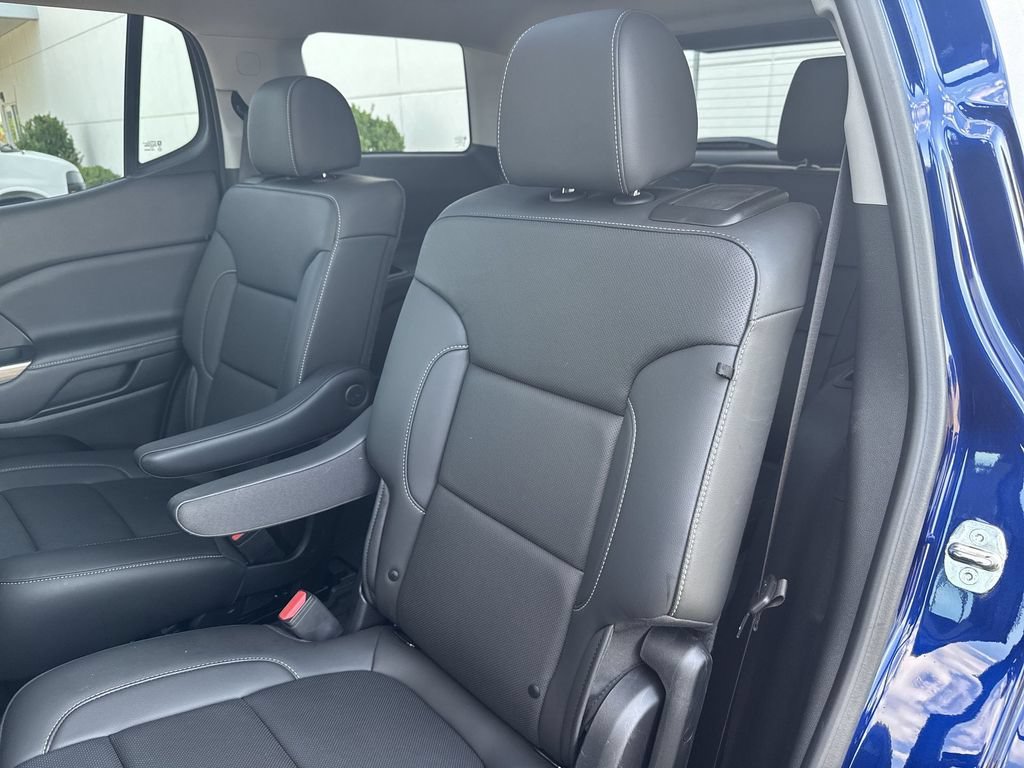 Certified Used 2023 Ultra Blue Metallic GMC SLT image 24