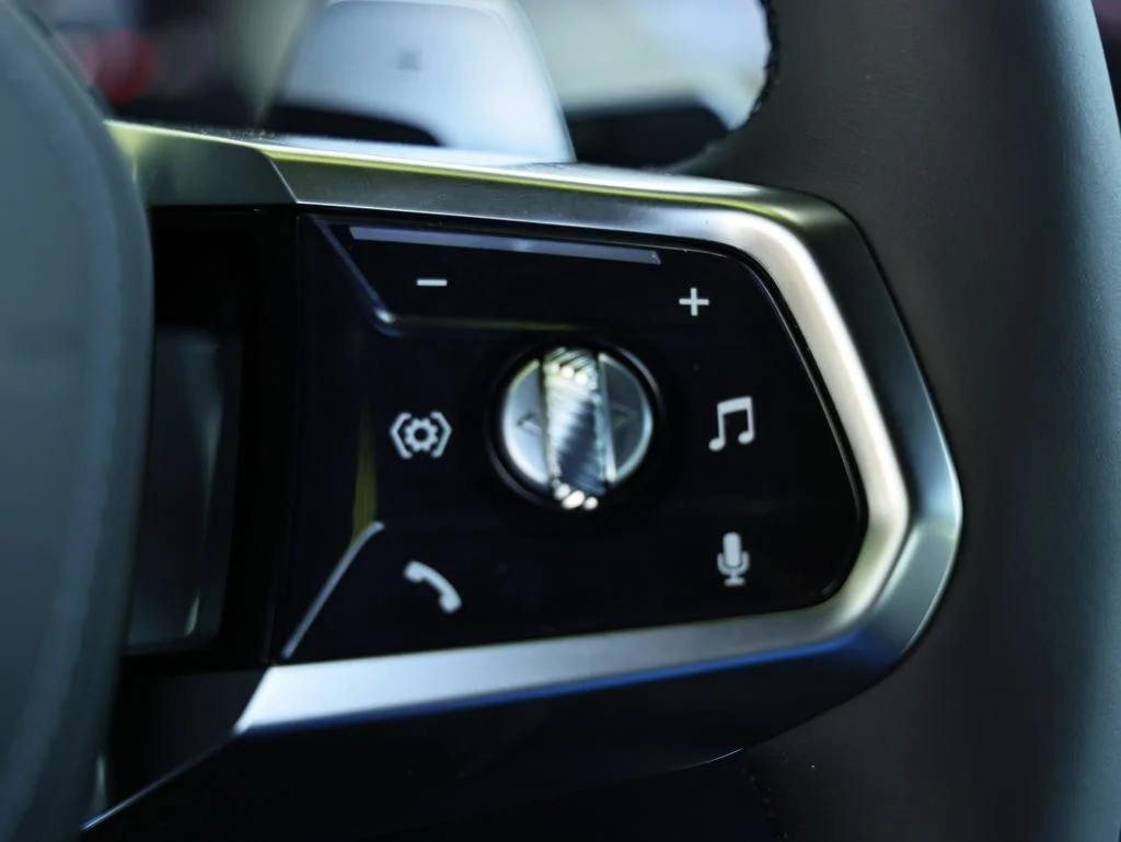 New 2026 Black Sapphire Metallic BMW 760i xDrive image 37