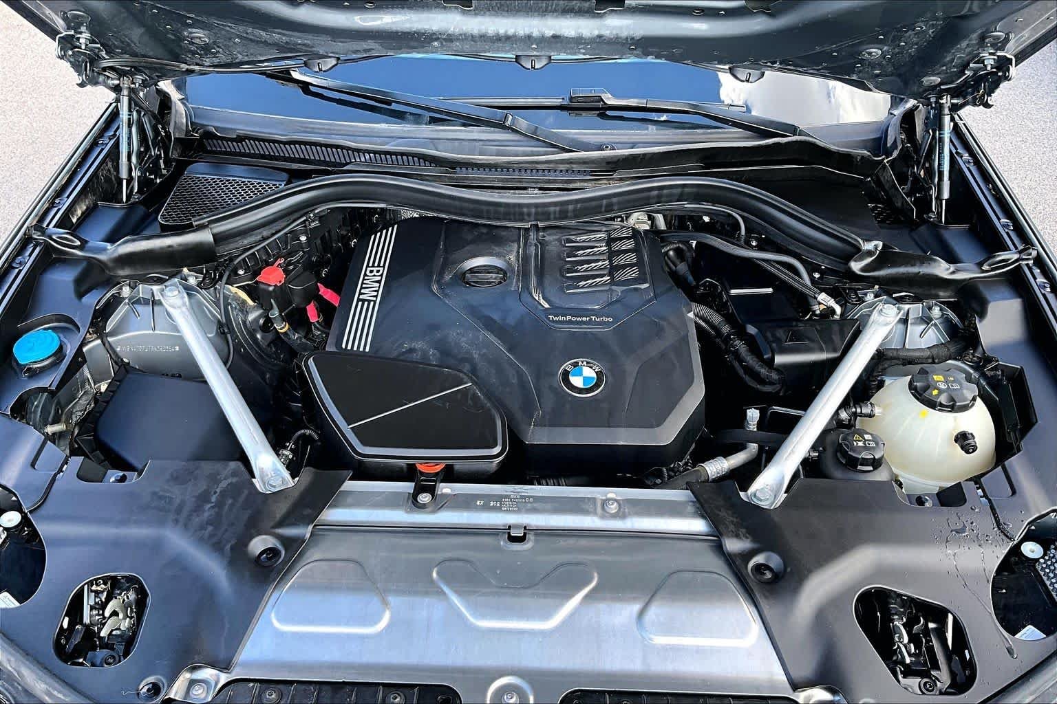 Used 2024 Skyscraper Grey Metallic BMW sDrive30i image 31