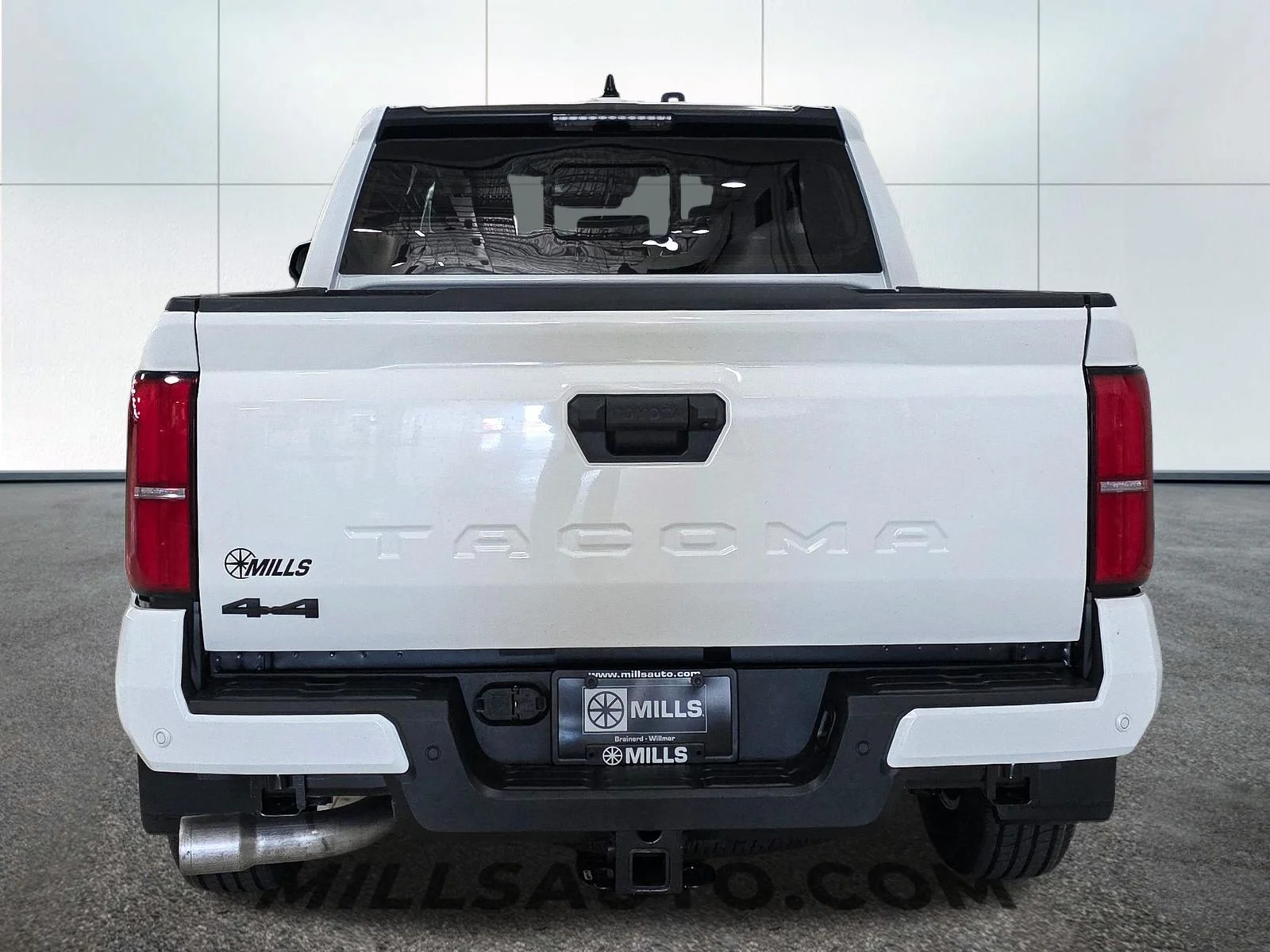 2026 Toyota Tacoma SR5 - Photo 6
