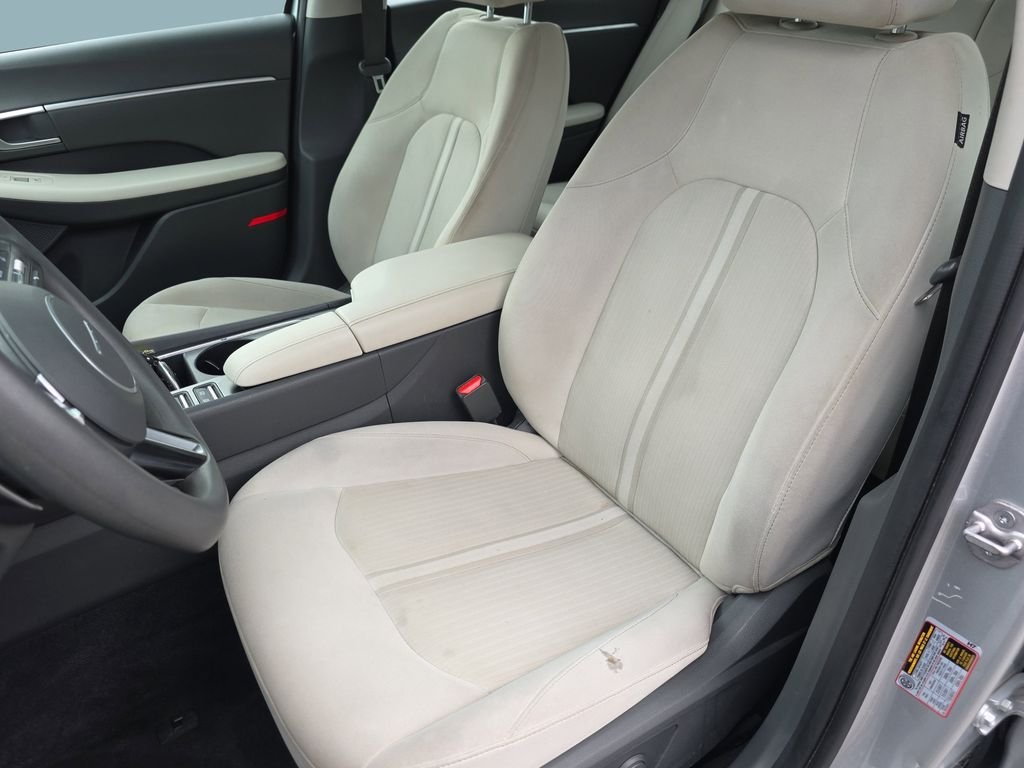 Used 2024 Aero Silver Hyundai SEL image 11