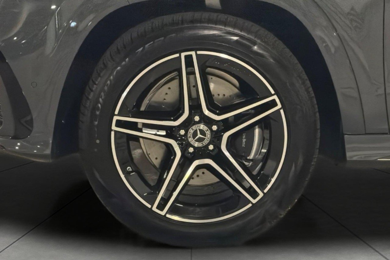 New 2026 MANUFAKTUR Silicon Grey Mercedes-Benz GLS 450 4MATIC® SUV image 26