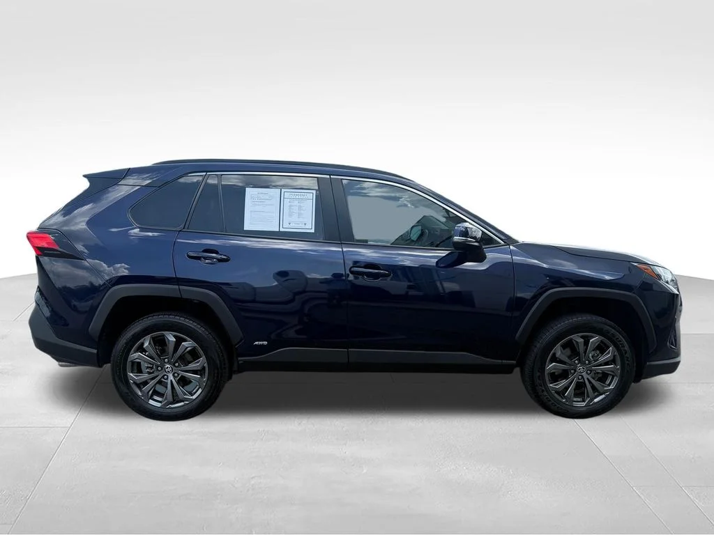 Used 2024 Blue Toyota XLE Premium image 30