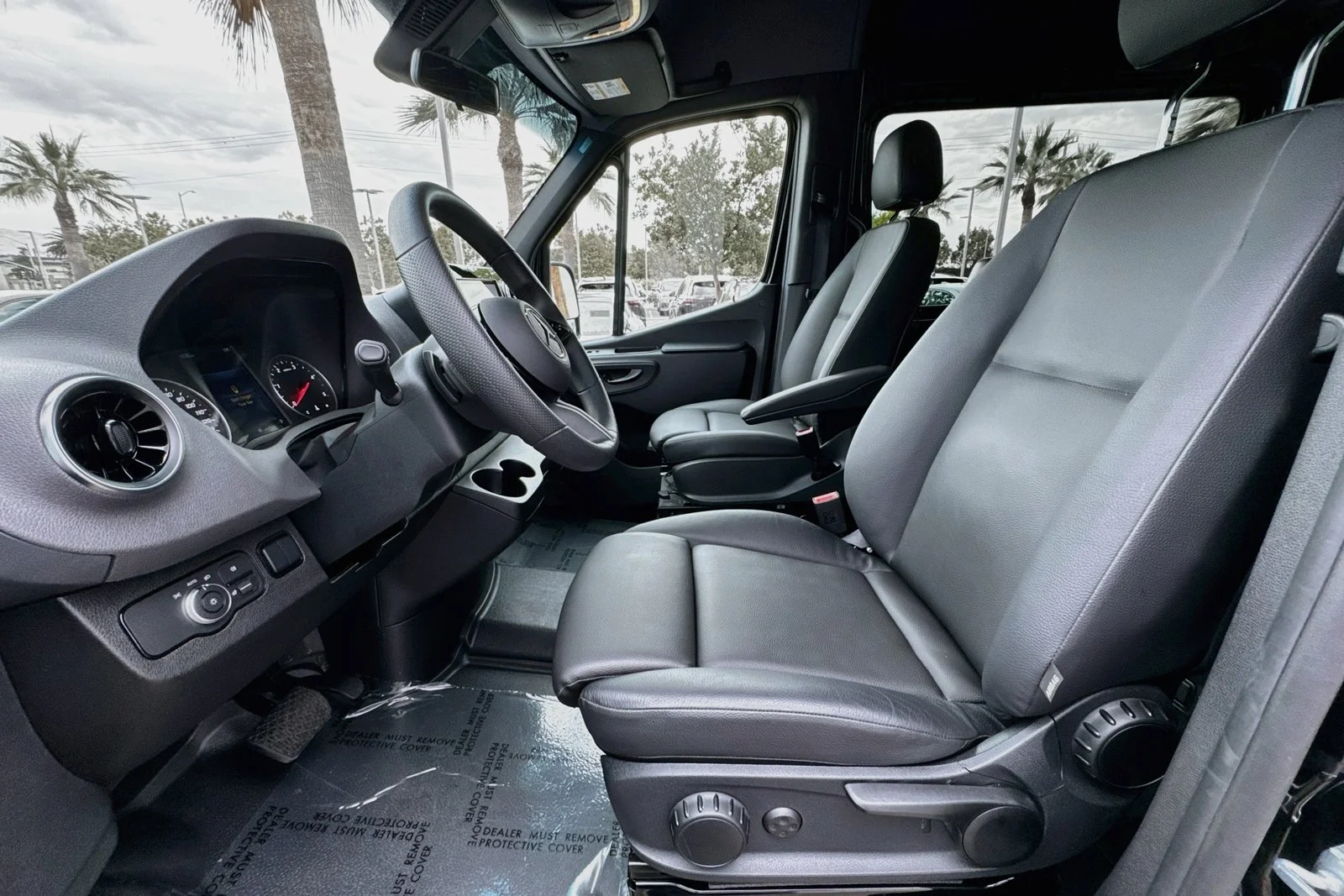 Used 2025 Obsidian Black Metallic Mercedes-Benz  image 19