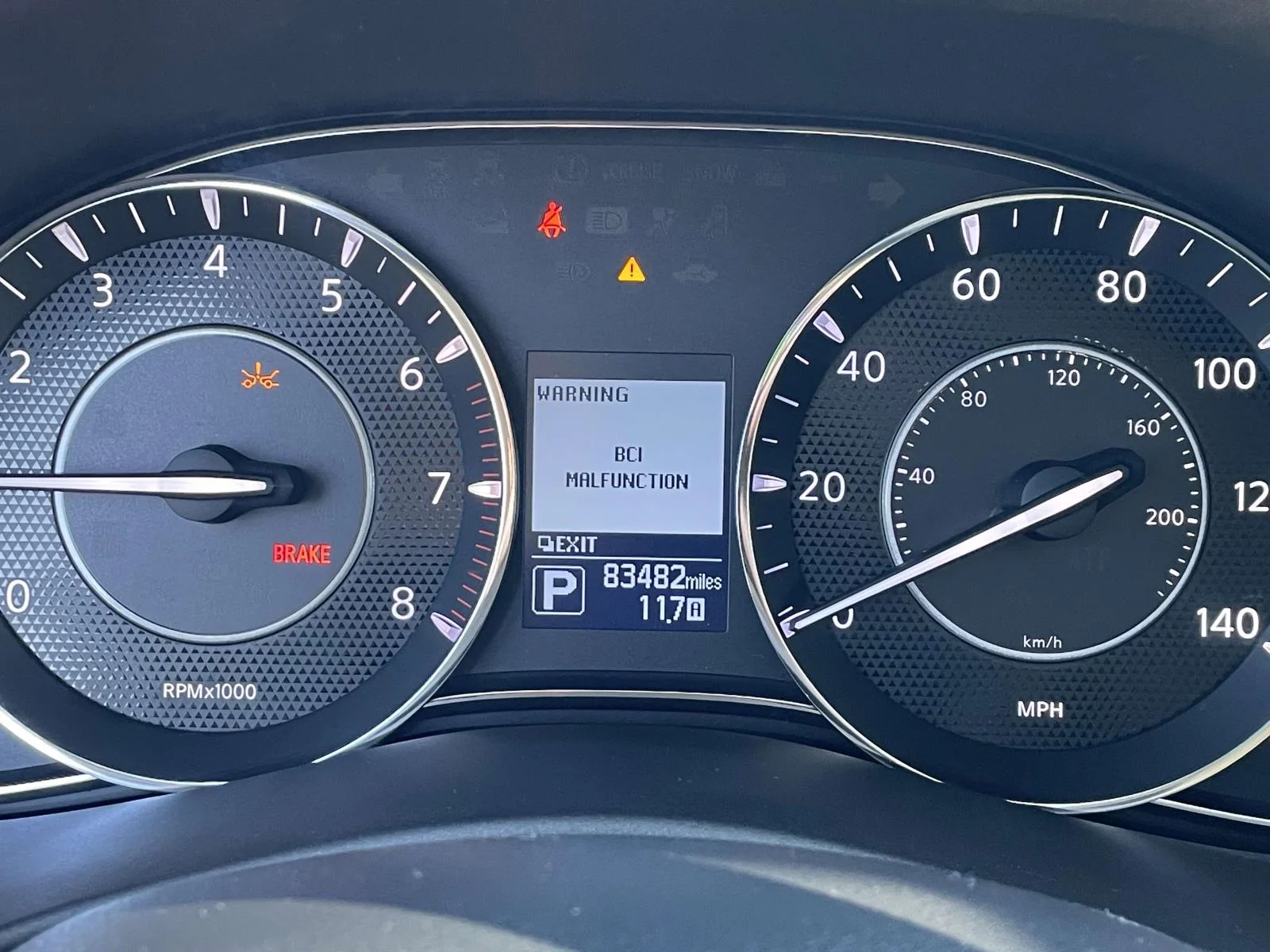 Used 2020 White Nissan Platinum 4WD image 22